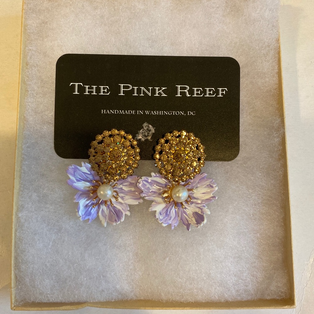 THE PINK REEF Earrings Pearl Purple Flower Gold